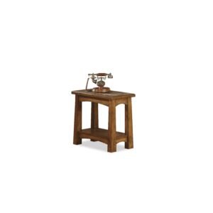 Craftsman Home Chairside Table in Americana Oak