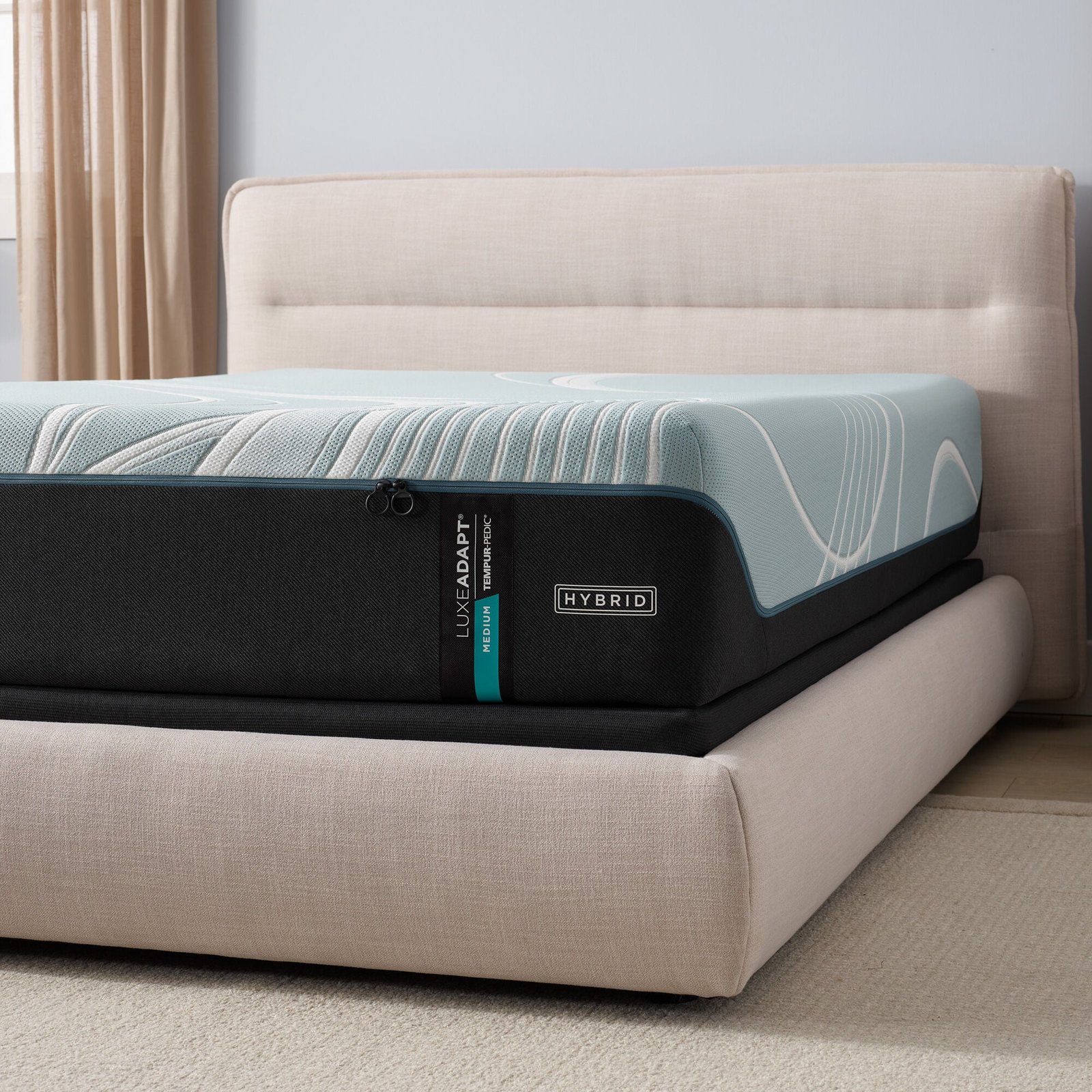 Tempur-Pedic TEMPUR-LUXEAdapt 2 Medium Hybrid Mattress - Image 25